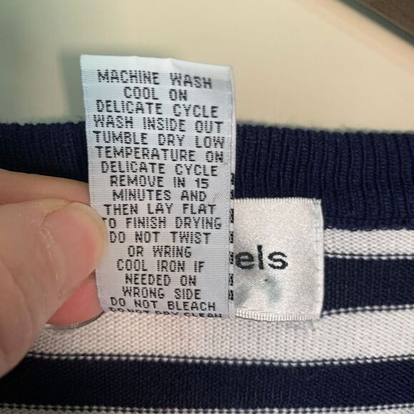 C.D. Daniels Navy/White Stripe Sweater Size 2X Floral Sequin Lightweight Spring - Picture 8 of 10